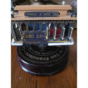 San Francisco Cable Car Music box Plays I left My Heart In San Francisco